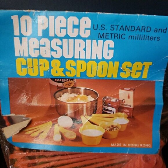 10 Piece Measuring Cup & Spoon Set U.S. Standard & Metric Milliliters Orange Pla - Picture 1 of 3